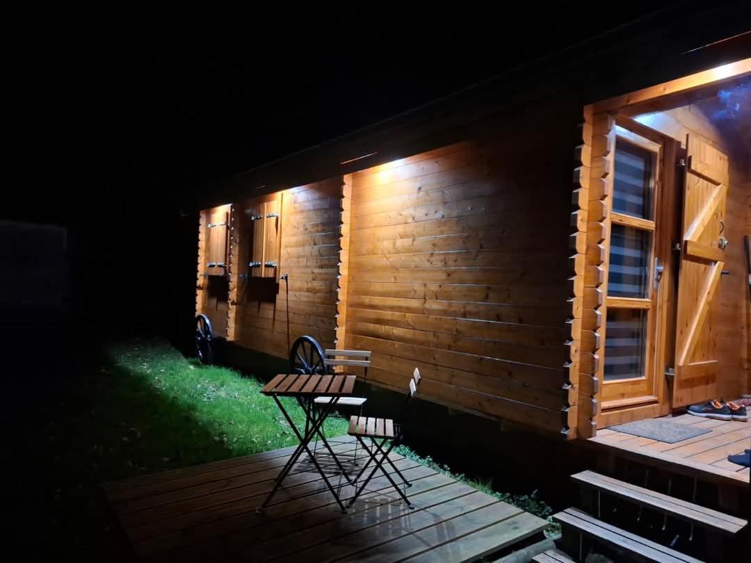 Chalet Roulotte La Boheme Est Son En Baie De Somme *